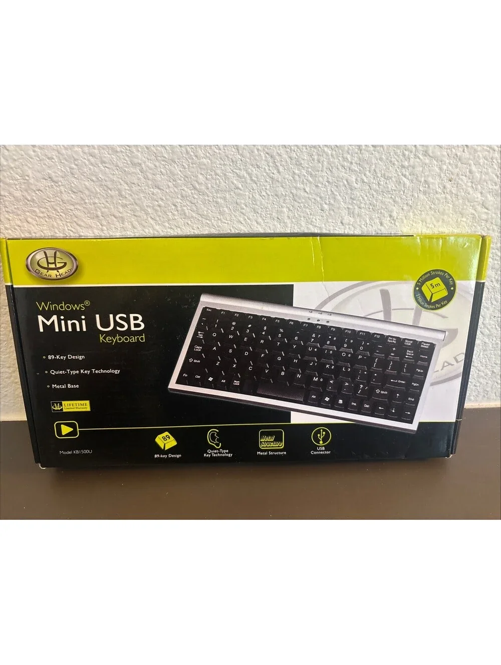 Gear Head 89 Key Mini Keyboard...USB Connector